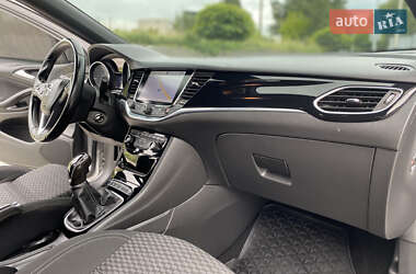 Универсал Opel Astra 2016 в 