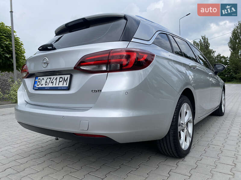 Универсал Opel Astra 2016 в Хмельницком
