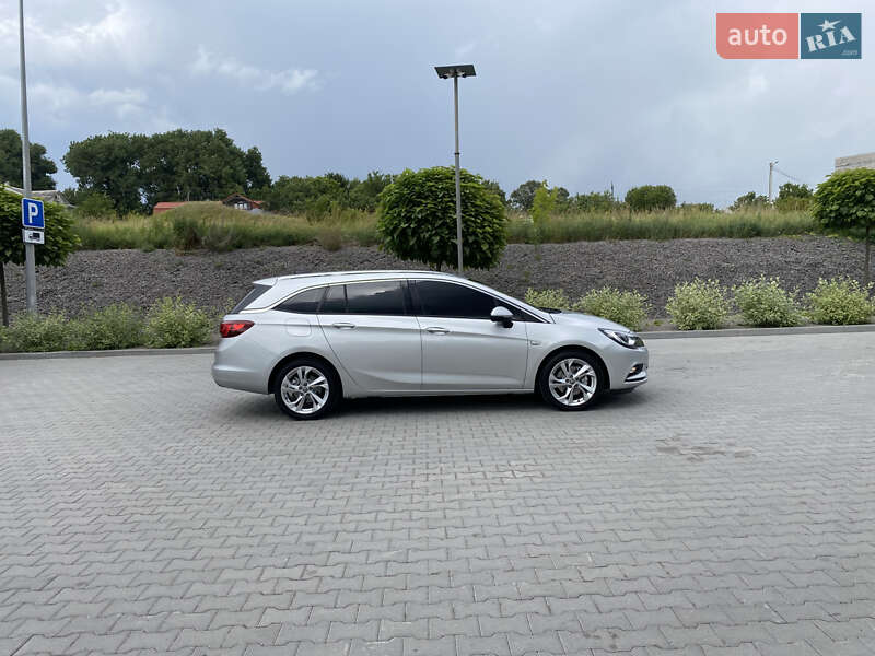 Универсал Opel Astra 2016 в Хмельницком