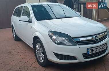 Универсал Opel Astra 2010 в 