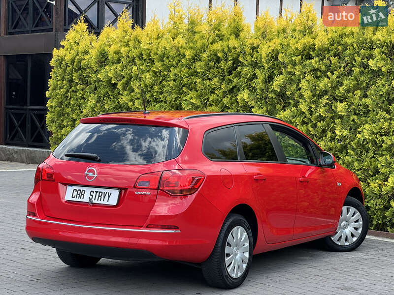 Універсал Opel Astra 2013 в Стрию