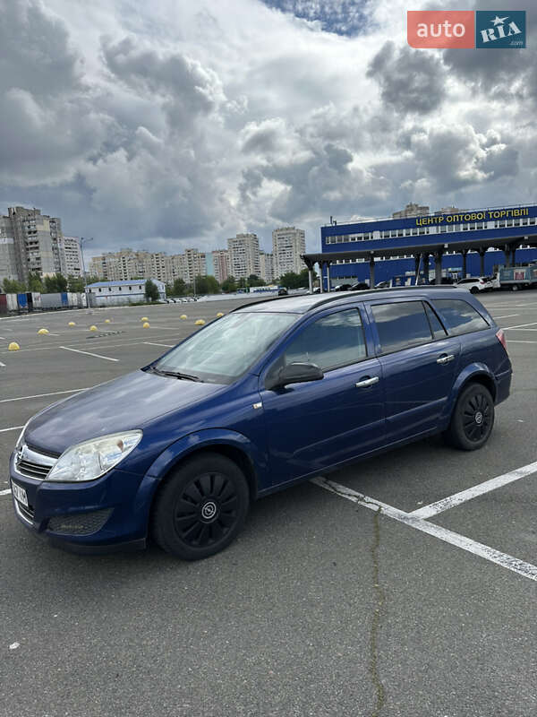 Универсал Opel Astra 2008 в Киеве