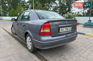 Седан Opel Astra 2007 в 