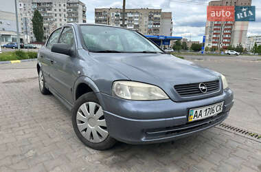 Седан Opel Astra 2007 в 