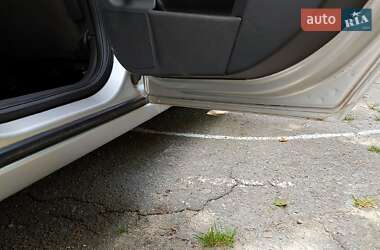 Хэтчбек Opel Astra 2004 в 