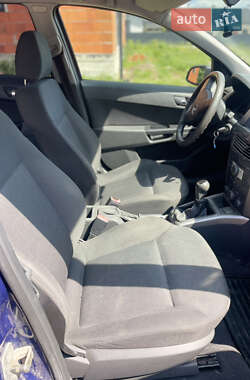 Универсал Opel Astra 2005 в 