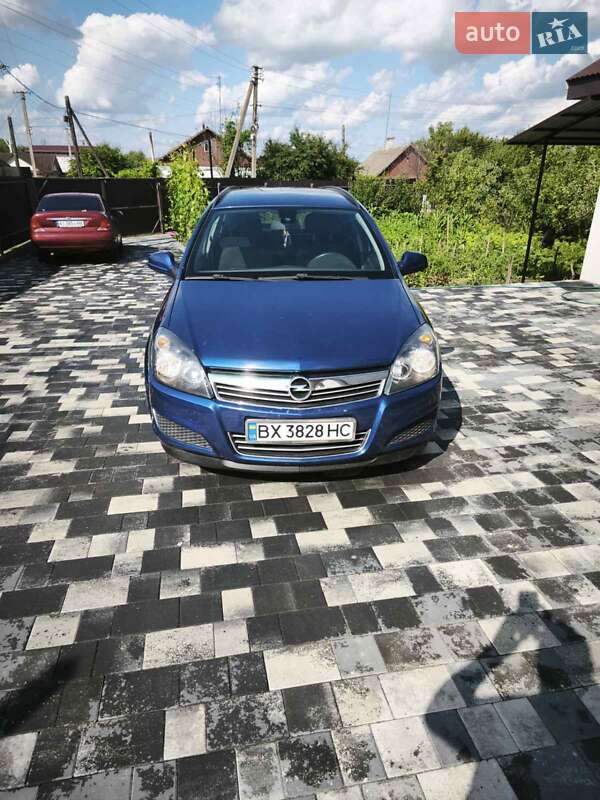 Opel Astra 2010