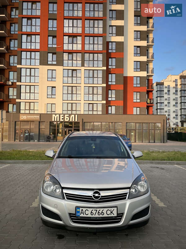 Opel Astra 2010