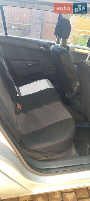 Универсал Opel Astra 2007 в Житомире
