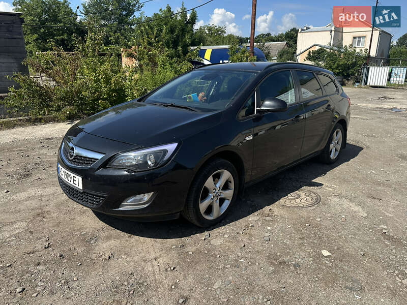 Универсал Opel Astra 2011 в Луцке