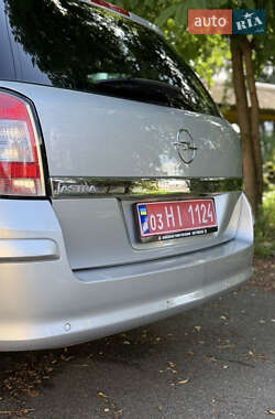 Универсал Opel Astra 2008 в 