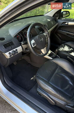 Универсал Opel Astra 2008 в 