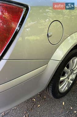 Универсал Opel Astra 2008 в 