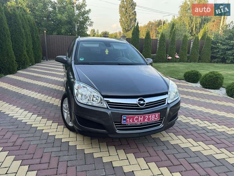 Универсал Opel Astra 2010 в Виннице