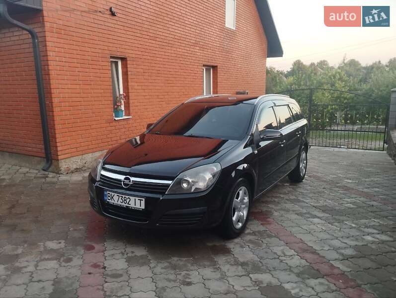 Универсал Opel Astra 2006 в Ровно