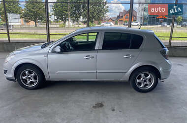 Хетчбек Opel Astra 2008 в 