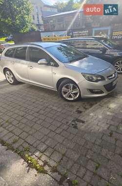 Универсал Opel Astra 2012 в Львове