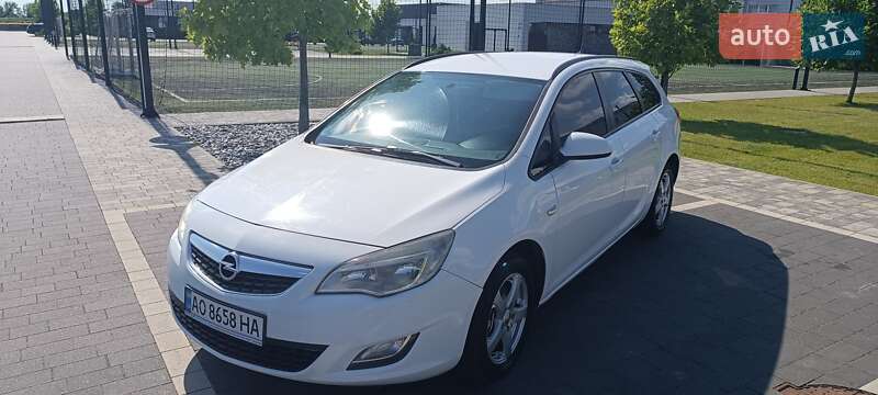 Opel Astra 2010