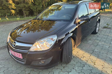 Универсал Opel Astra 2007 в Дубно