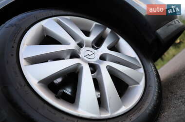 Хэтчбек Opel Astra 2010 в 