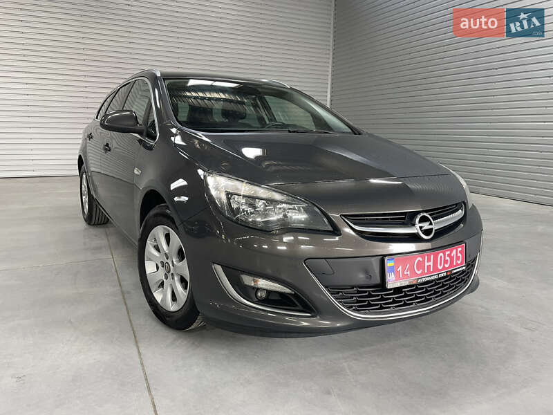 Універсал Opel Astra 2015 в Стрию