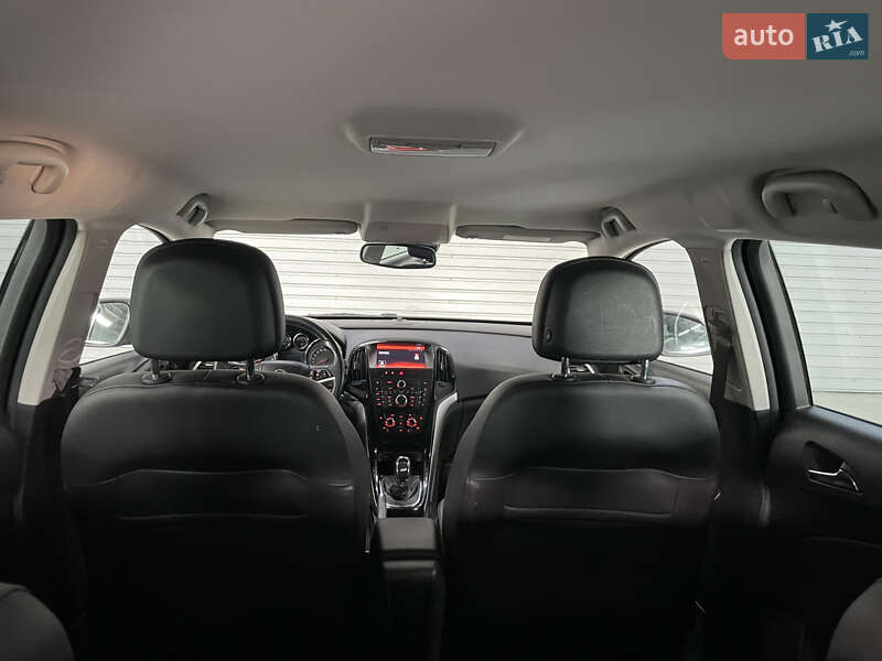 Універсал Opel Astra 2015 в Стрию