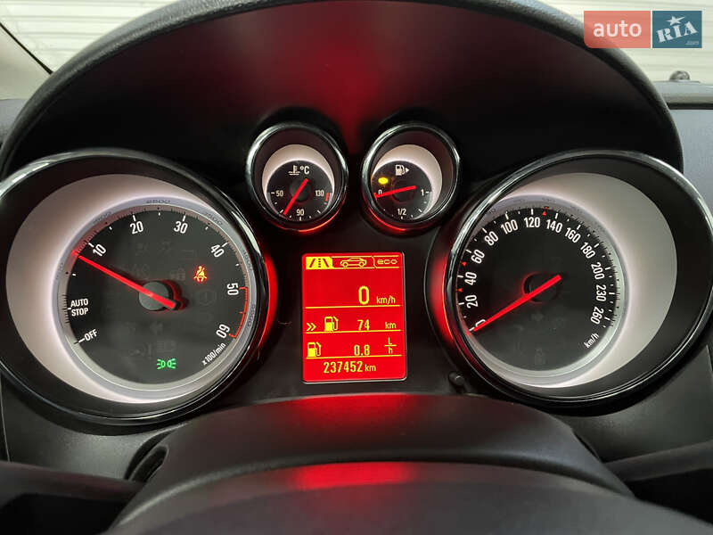 Універсал Opel Astra 2015 в Стрию