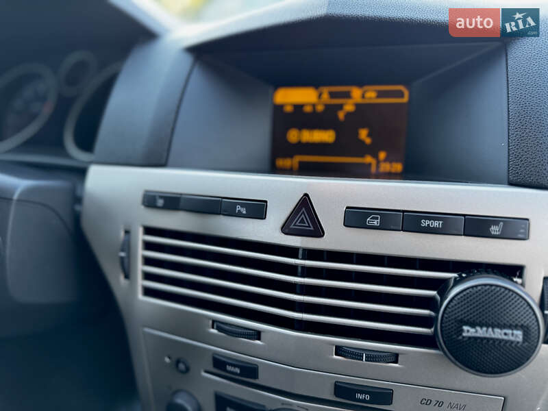 Универсал Opel Astra 2007 в Дубно