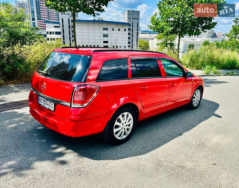 Универсал Opel Astra 2004 в Киеве