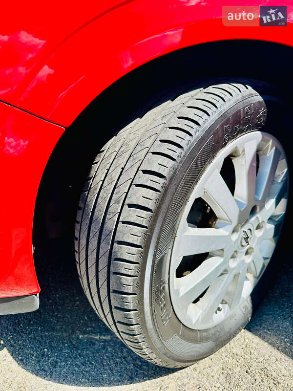 Универсал Opel Astra 2004 в Киеве