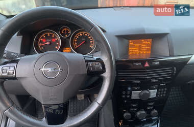 Универсал Opel Astra 2009 в Веселинове