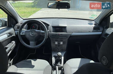 Універсал Opel Astra 2005 в 