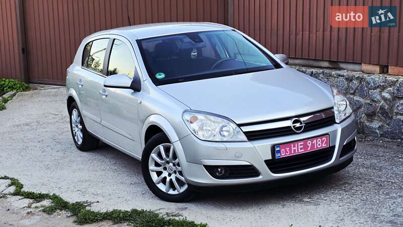 Хетчбек Opel Astra 2004 в Полтаві