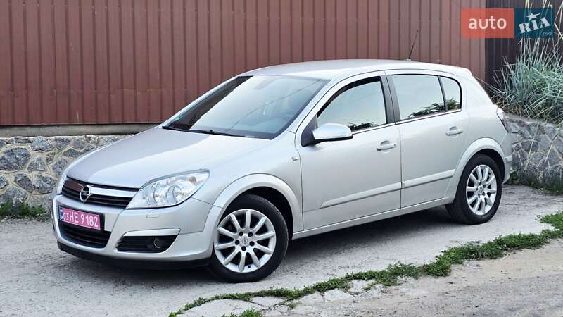 Хетчбек Opel Astra 2004 в Полтаві