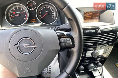 Универсал Opel Astra 2009 в 