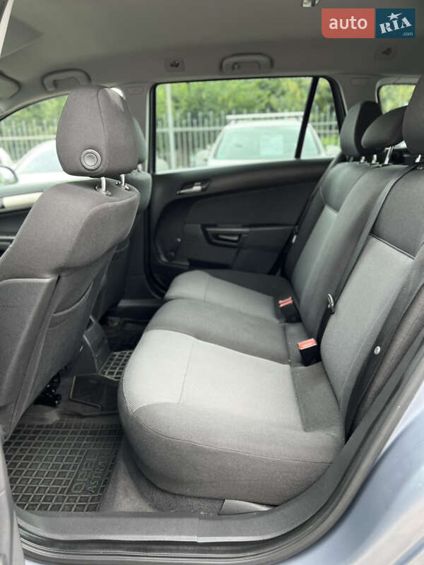 Універсал Opel Astra 2007 в Старокостянтинові