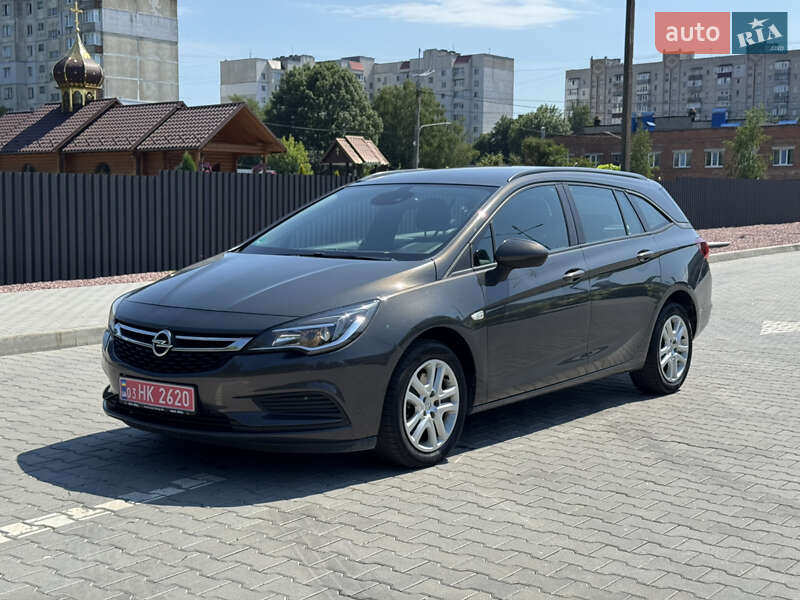 Универсал Opel Astra 2016 в Хмельницком