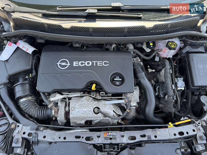 Универсал Opel Astra 2016 в Хмельницком