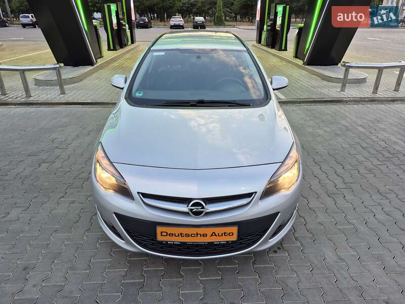 Універсал Opel Astra 2015 в Одесі