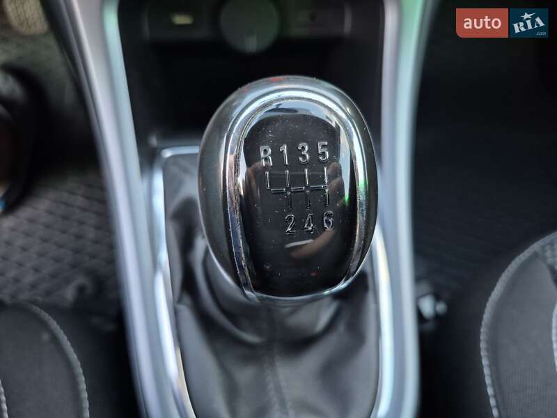 Універсал Opel Astra 2015 в Одесі
