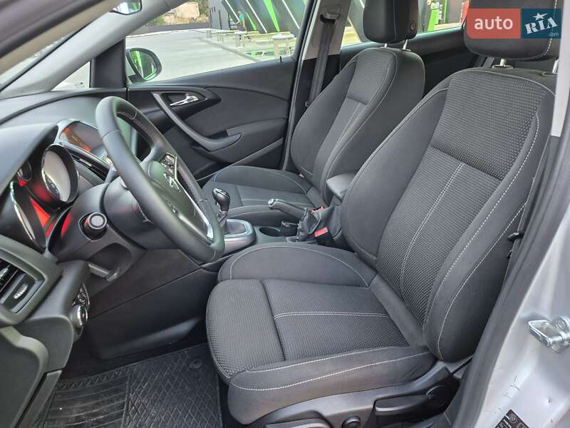 Універсал Opel Astra 2015 в Одесі