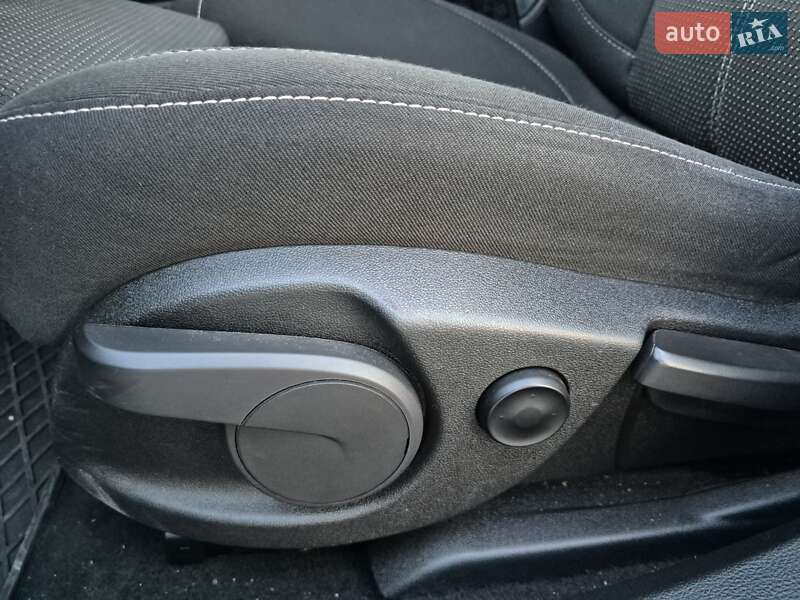 Універсал Opel Astra 2015 в Одесі