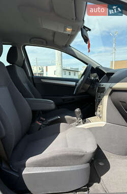 Универсал Opel Astra 2009 в 