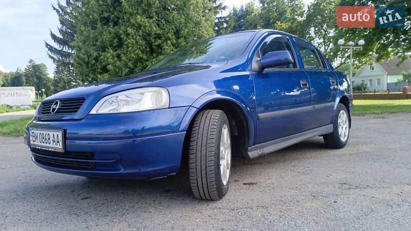 Седан Opel Astra 2005 в Путивле