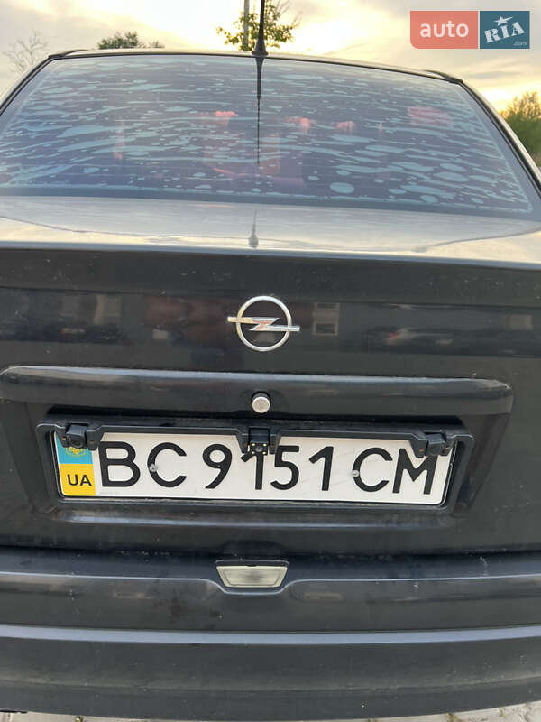 Седан Opel Astra 2007 в Львове