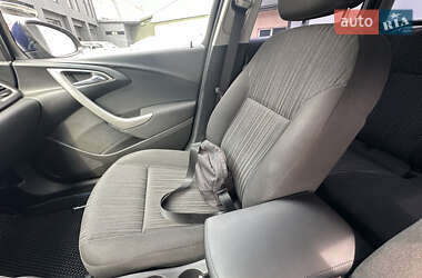 Універсал Opel Astra 2011 в 