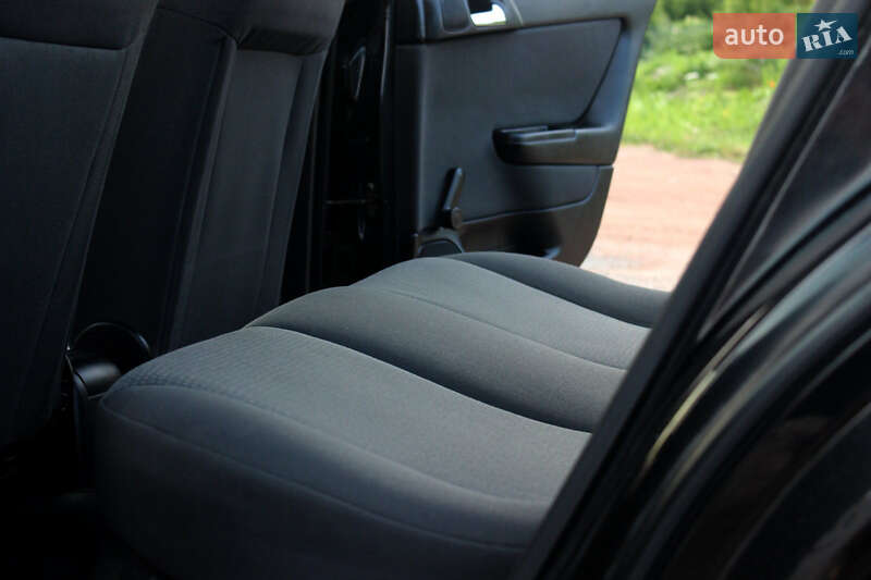 Седан Opel Astra 2008 в Кременце
