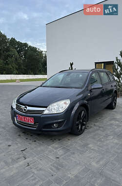 Универсал Opel Astra 2008 в Луцке