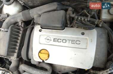 Универсал Opel Astra 1999 в 