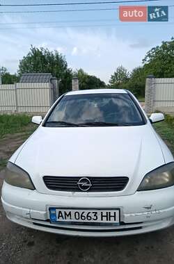 Седан Opel Astra 2000 в Андрушевке